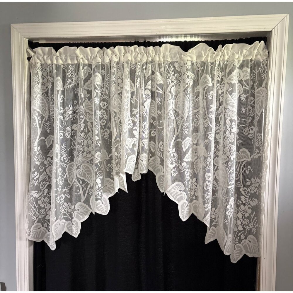 Martha Stewart Everyday Lace Swag Valance Cream Curtain 37"L x 80"W